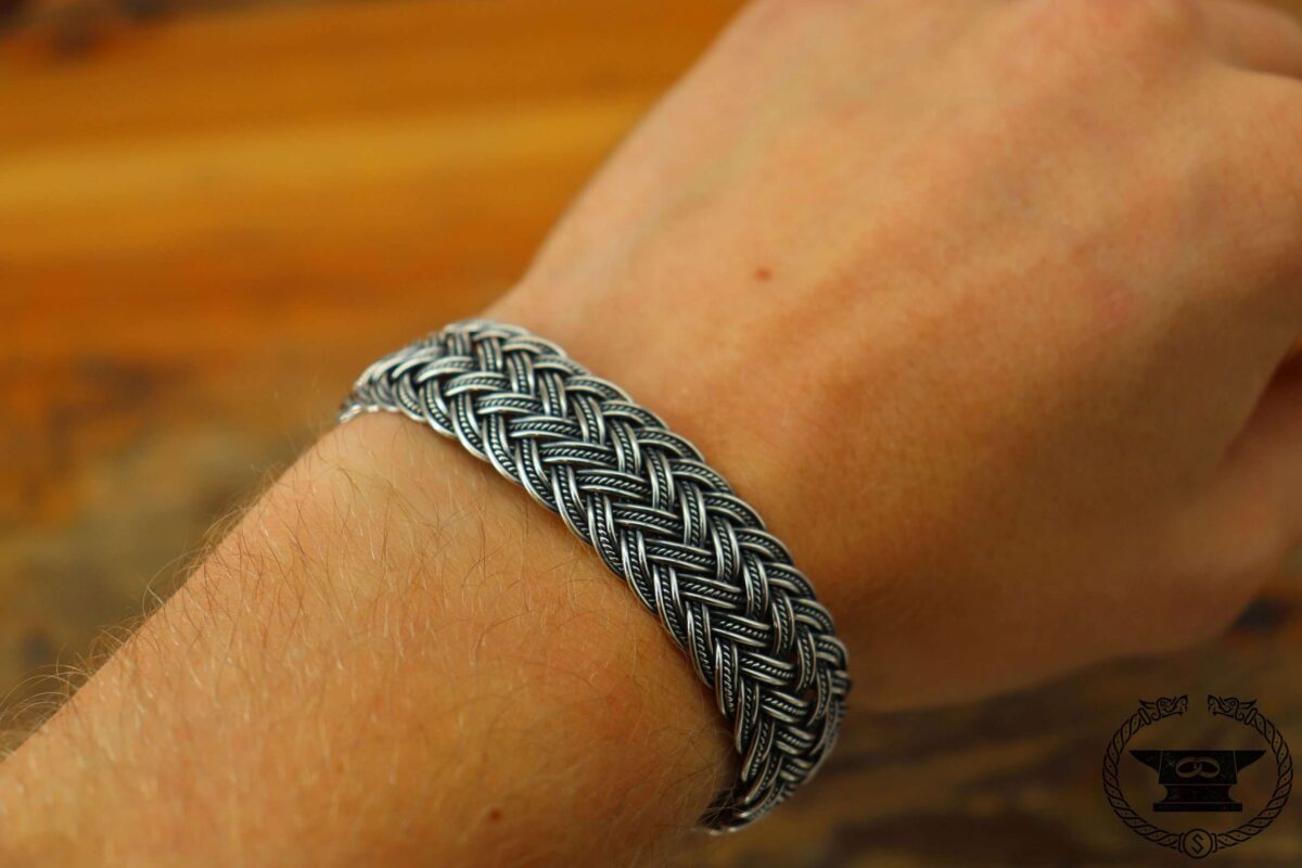 Breiter keltischer Armreif Sterlingsilber