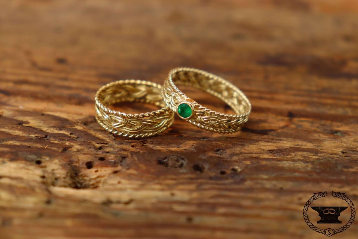 Geflochtene Eheringe Gelbgold 585 Smaragd
