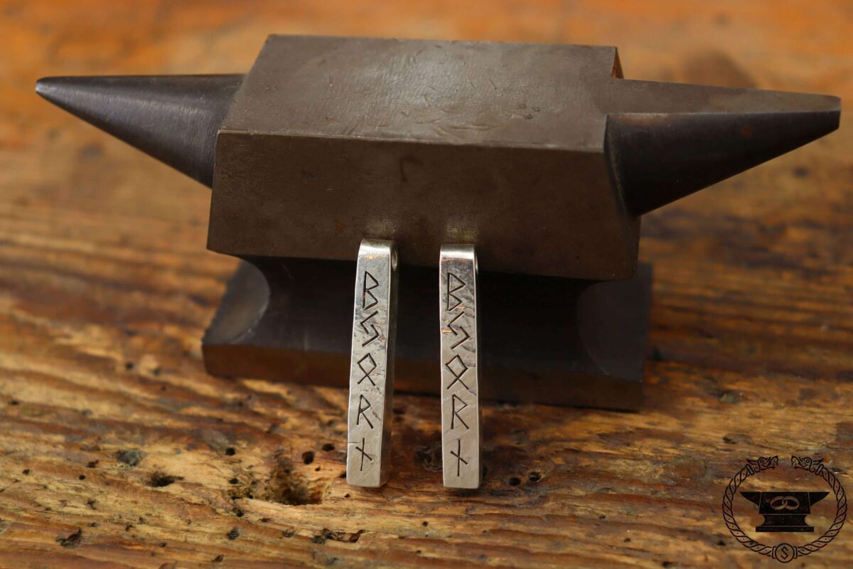 Runenstab Anhänger Sterlingsilber