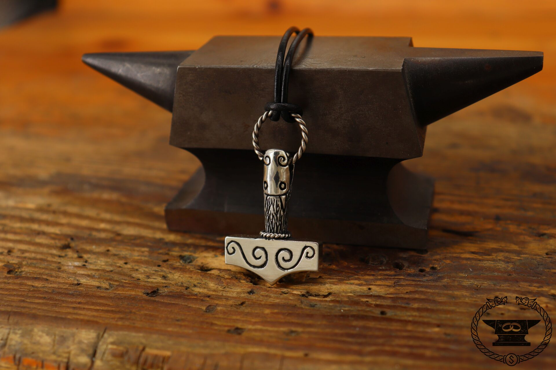 Anhänger Thorshammer Wolfskopf Sterlingsilber